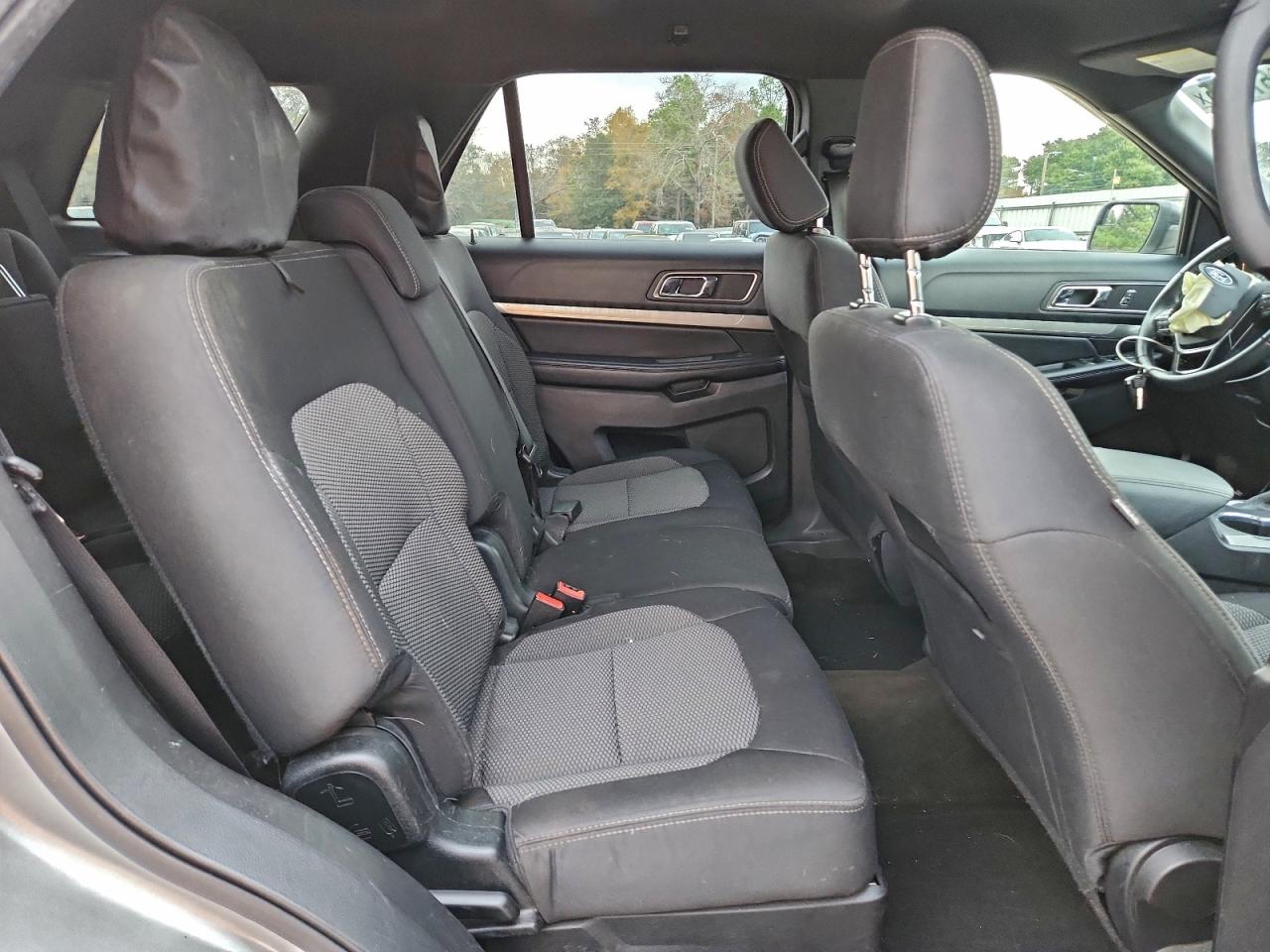 2018 FORD EXPLORER XLT photo 11