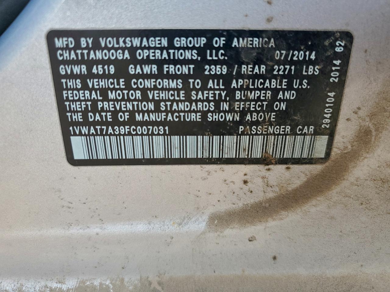 2015 VOLKSWAGEN PASSAT S photo 12