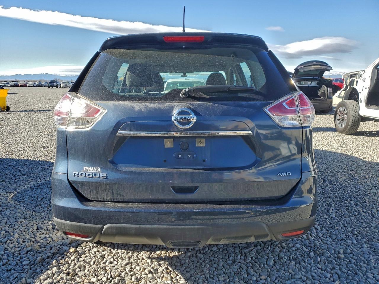 2016 NISSAN ROGUE S photo 6