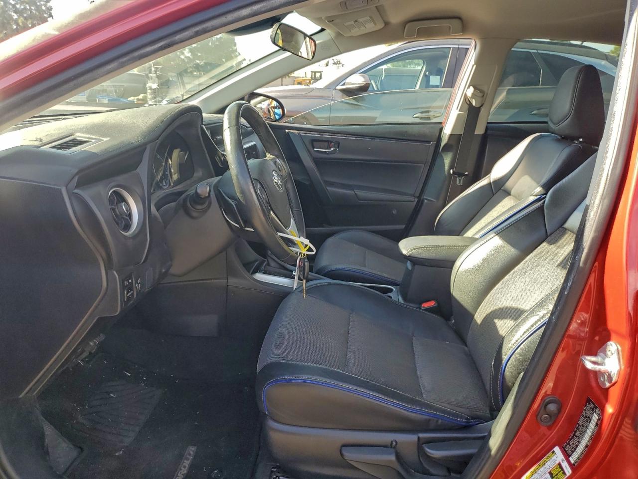 2017 TOYOTA COROLLA L photo 7