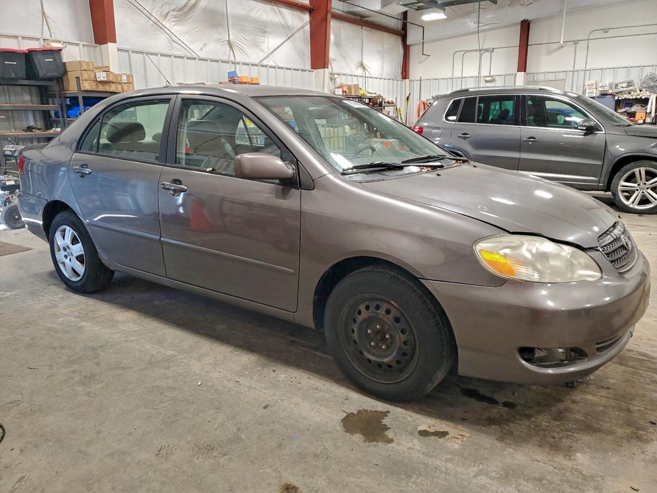 2005 TOYOTA COROLLA CE photo 4