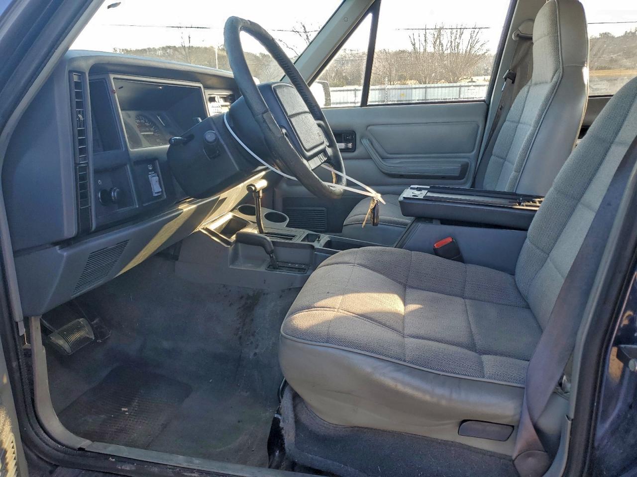 1996 JEEP CHEROKEE SPORT photo 7