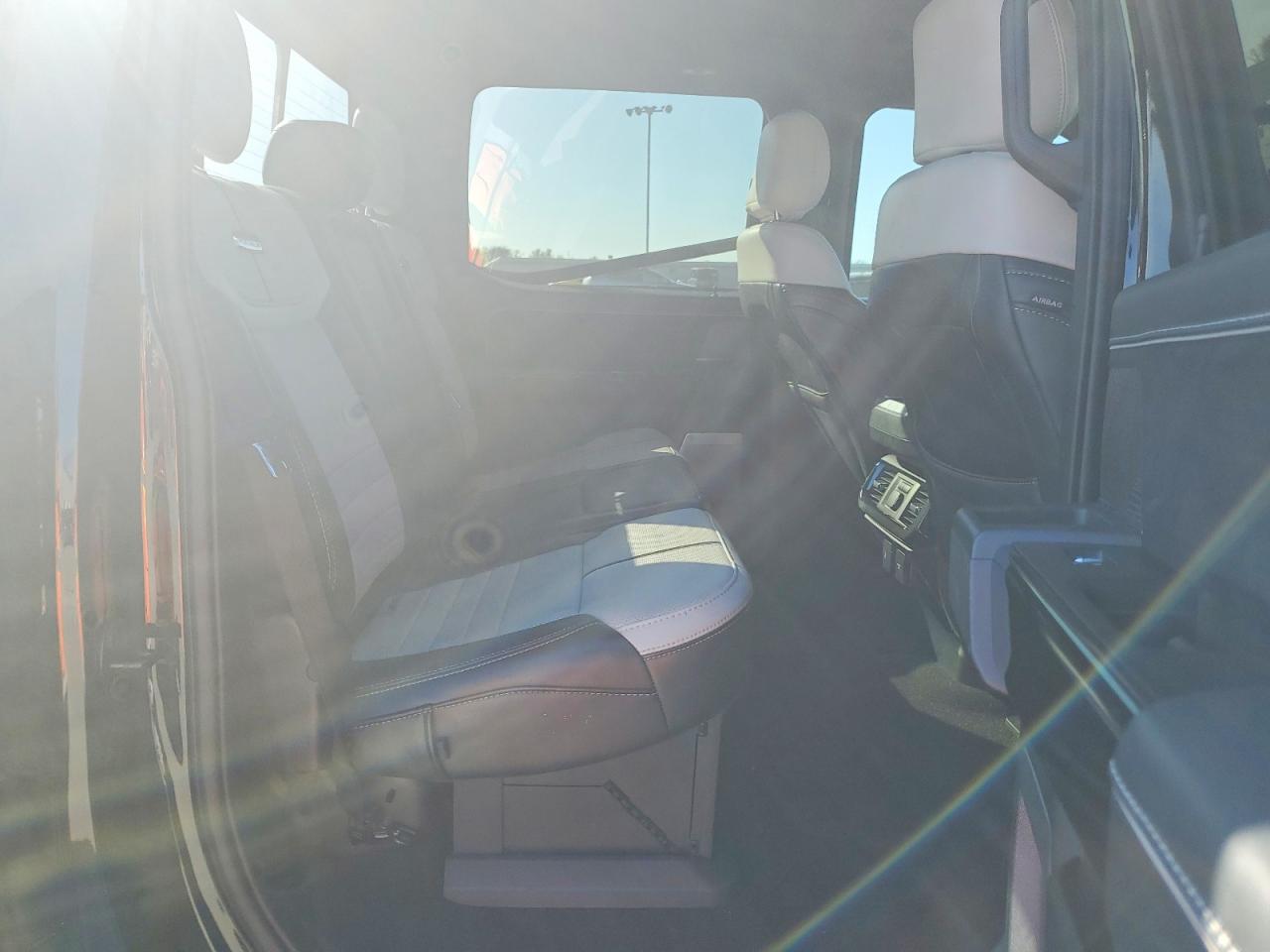 2022 FORD F150 LIGHTNING PRO photo 10