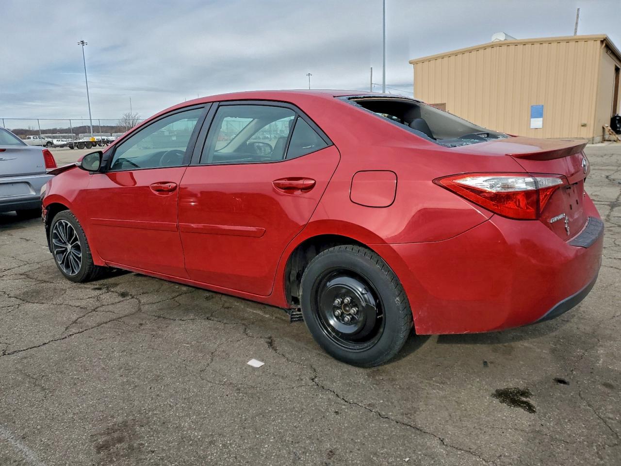 2014 TOYOTA COROLLA L photo 2
