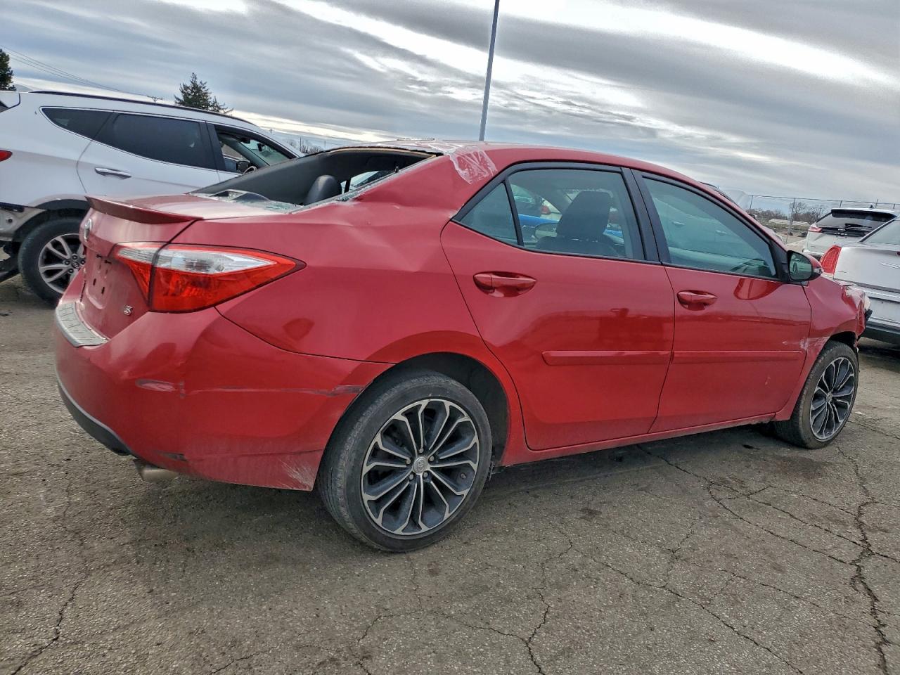 2014 TOYOTA COROLLA L photo 3
