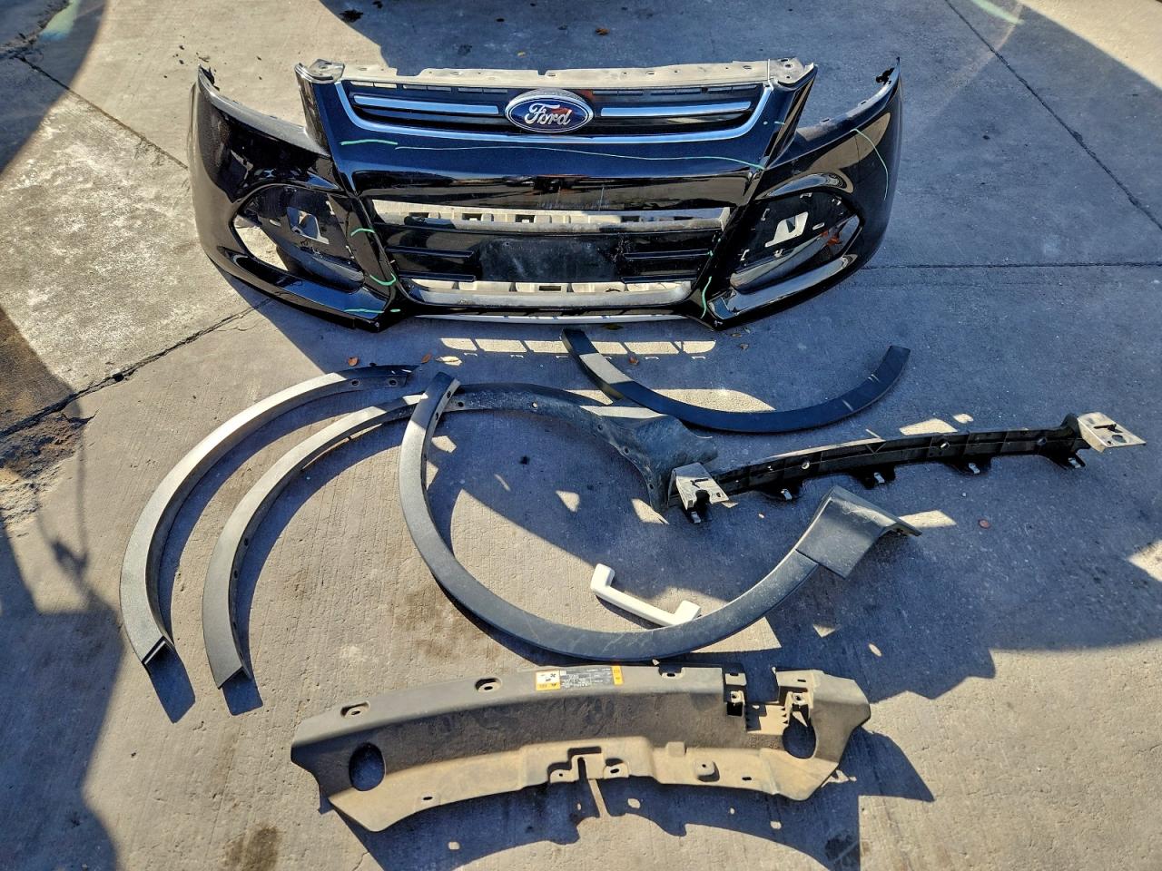 2013 FORD ESCAPE SEL photo 13