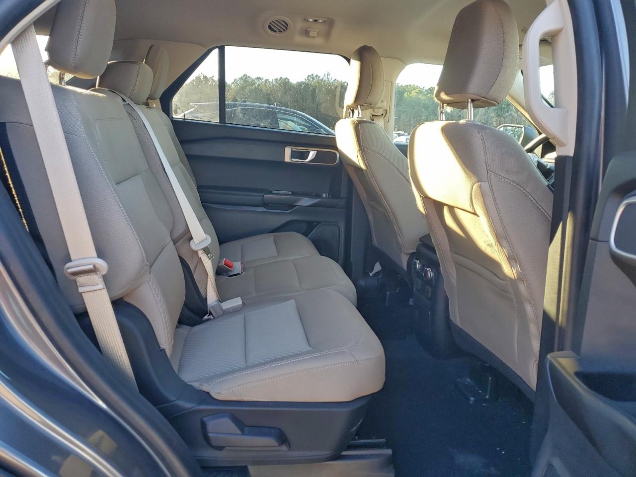 2021 FORD EXPLORER photo 11