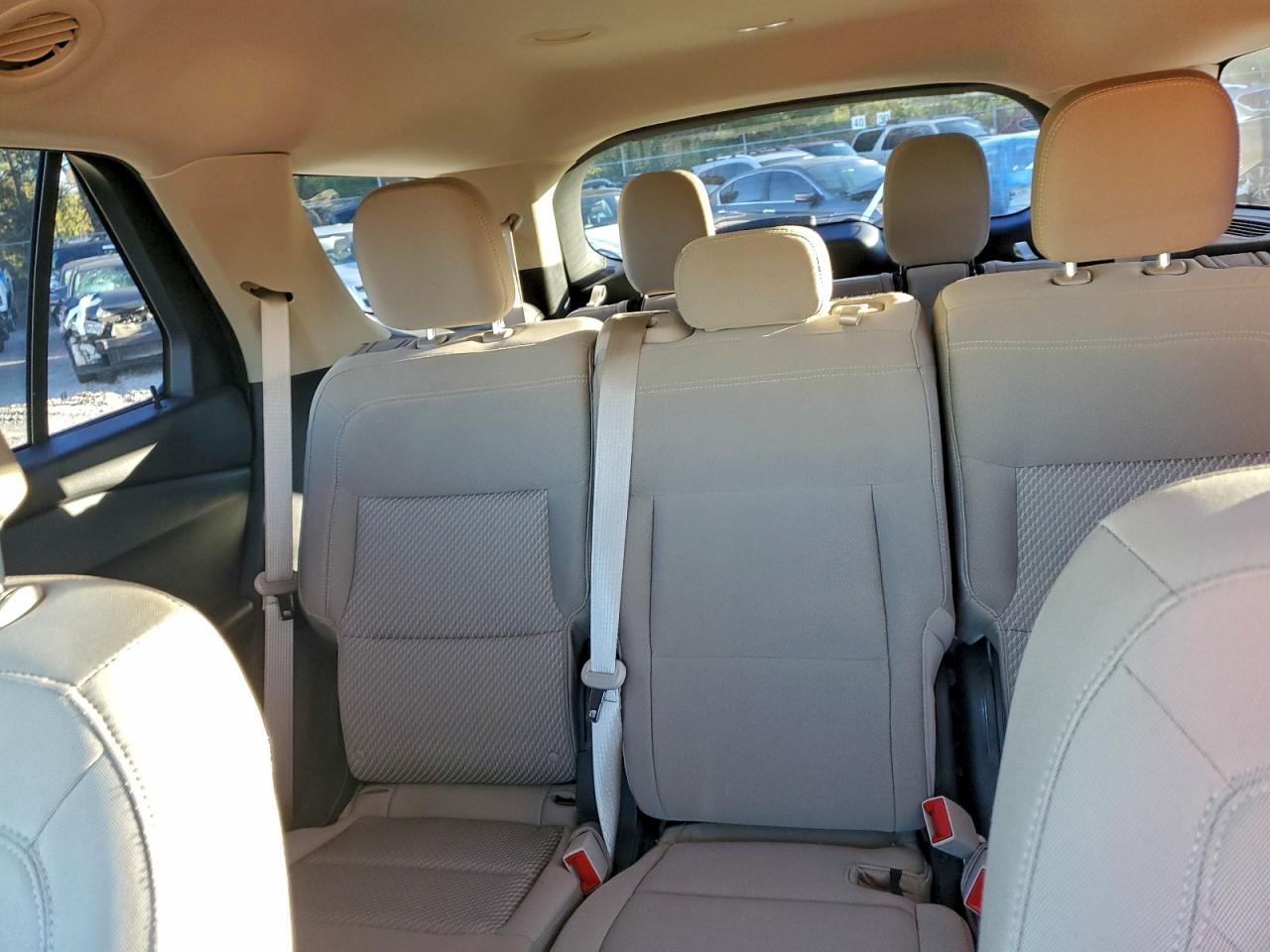 2021 FORD EXPLORER photo 10