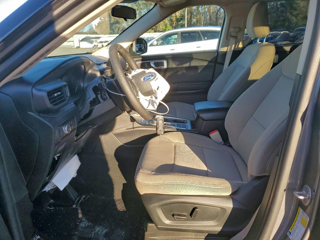 2021 FORD EXPLORER photo 7