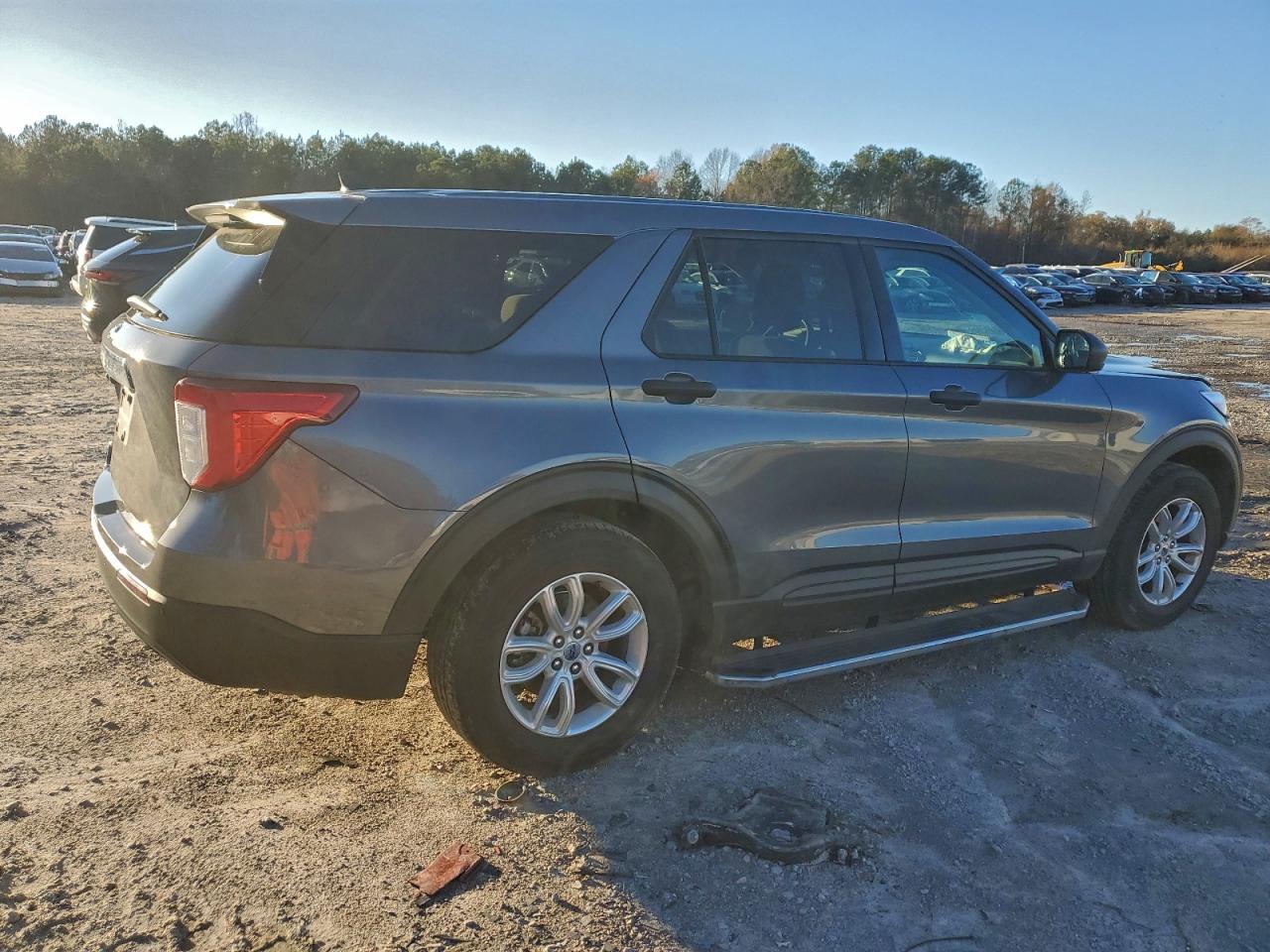 2021 FORD EXPLORER photo 3