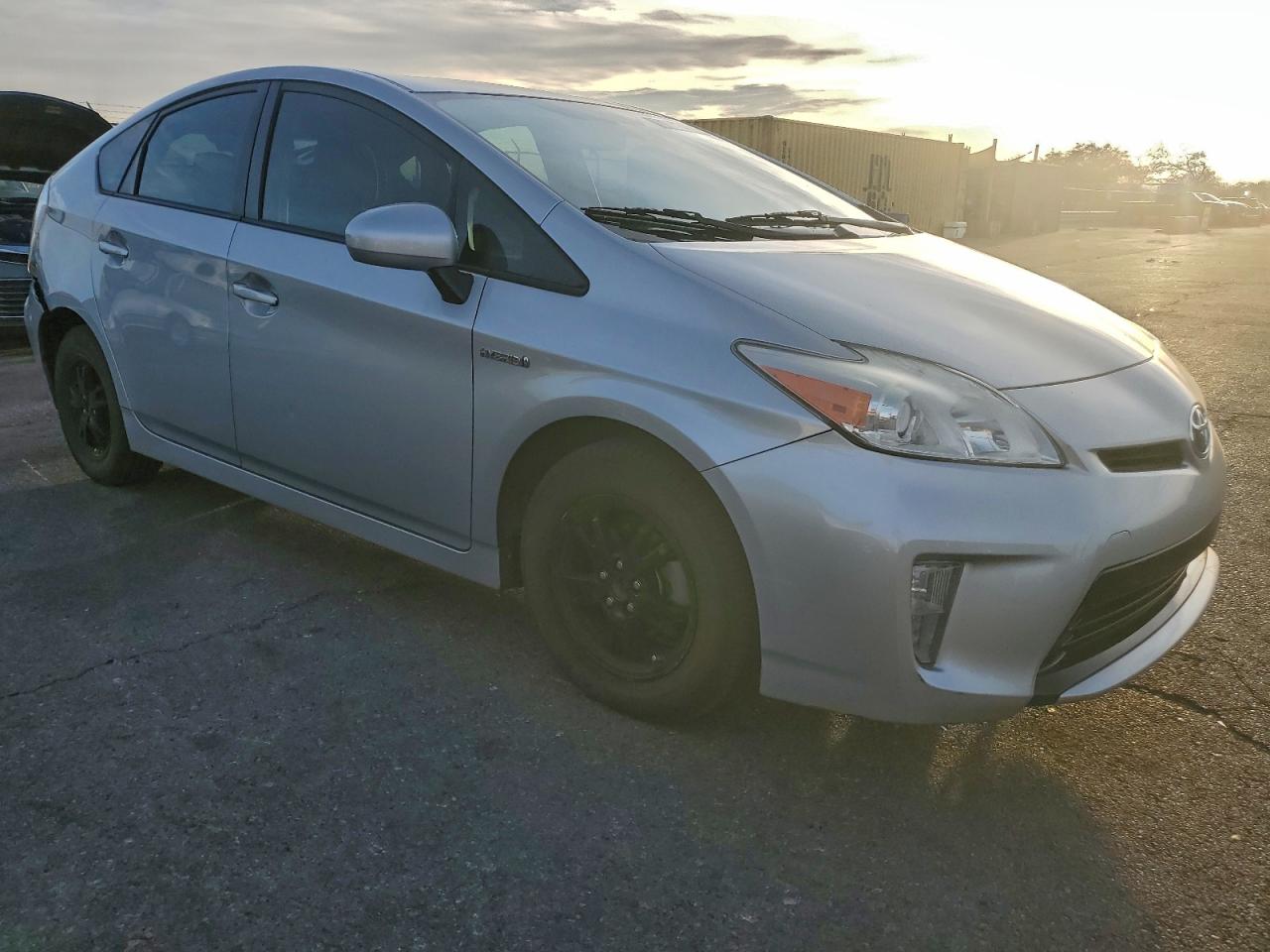 2013 TOYOTA PRIUS photo 4
