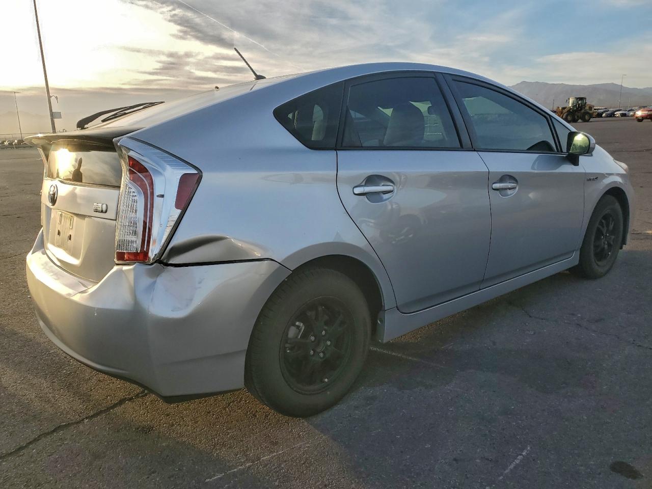 2013 TOYOTA PRIUS photo 3
