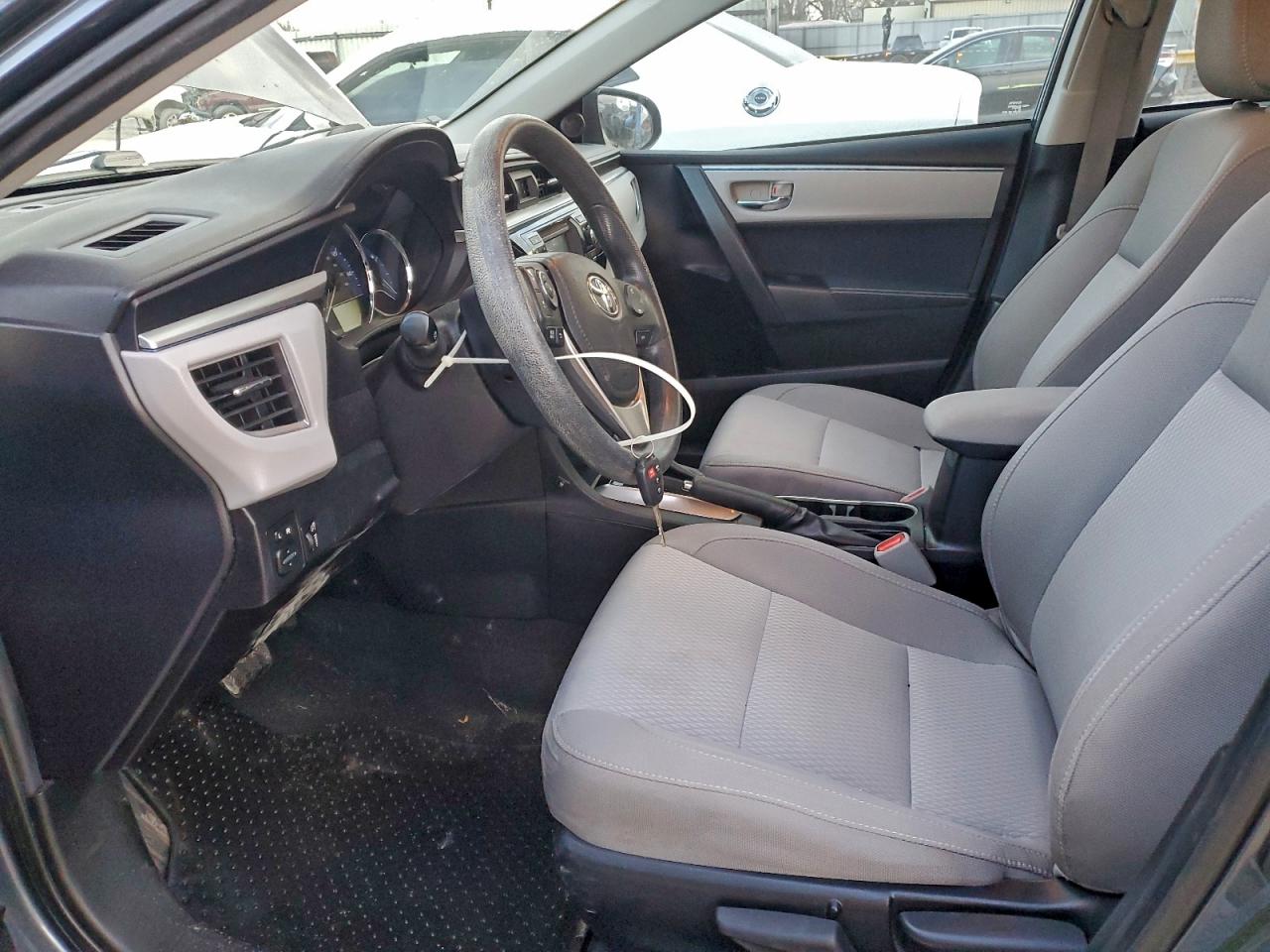 2016 TOYOTA COROLLA L photo 7