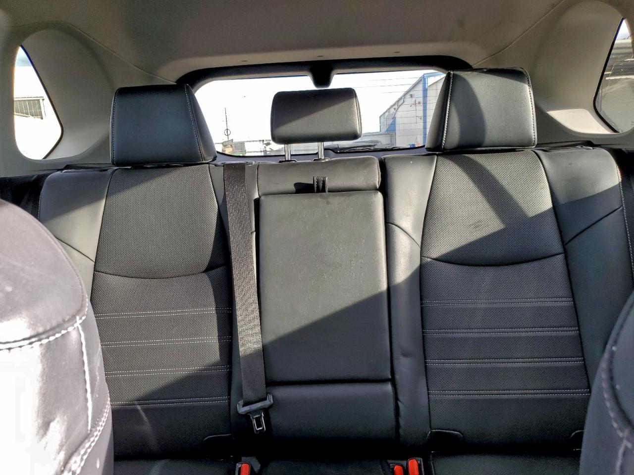 2019 TOYOTA RAV4 LIMITED photo 10