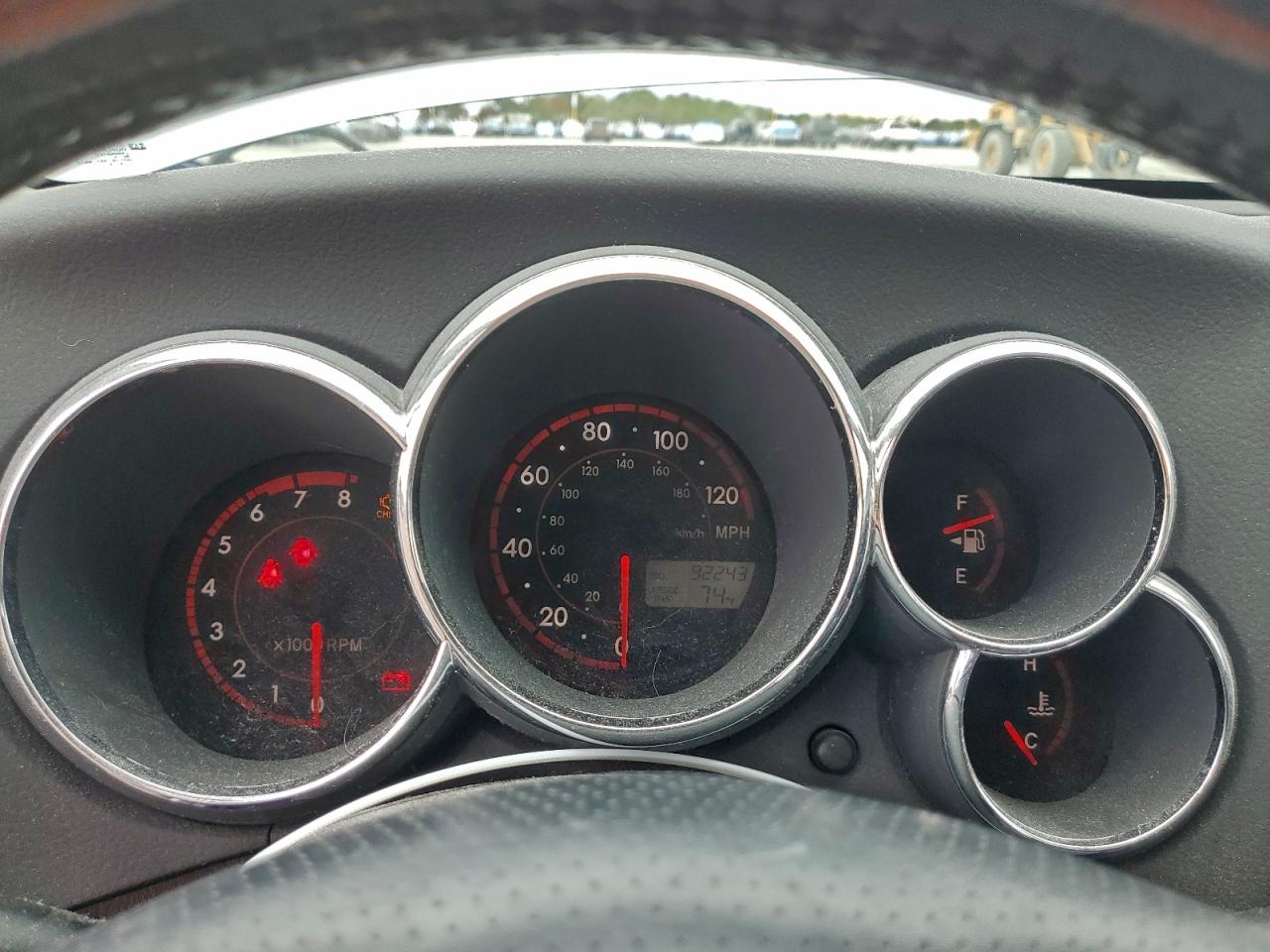 2005 TOYOTA COROLLA MATRIX XR photo 9
