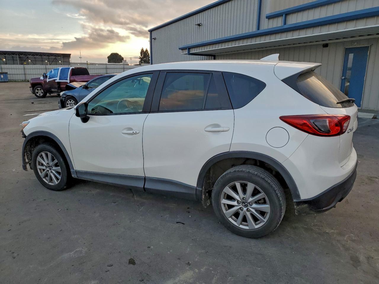 2016 MAZDA CX-5 TOURING photo 2