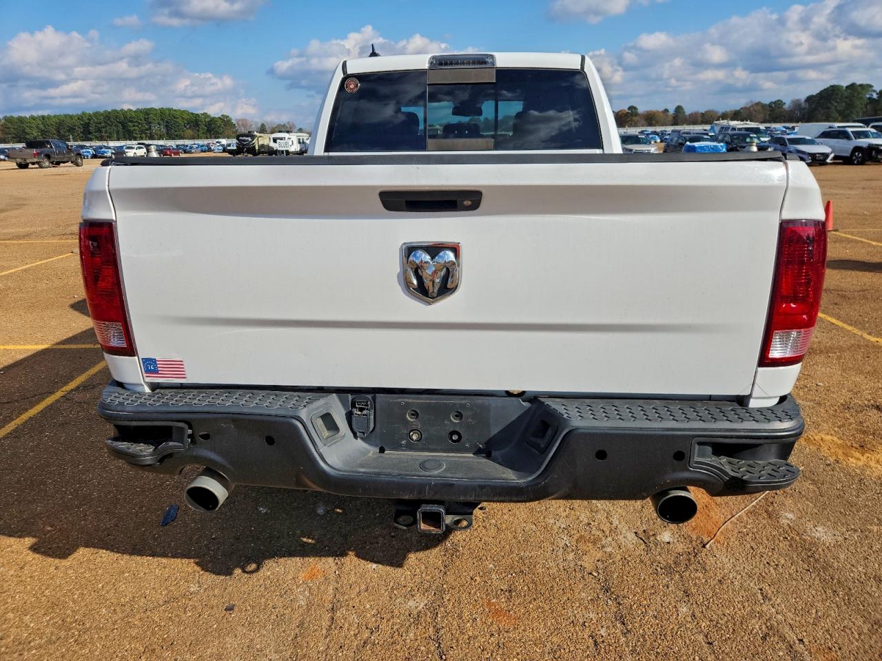 2014 RAM 1500 SLT photo 6