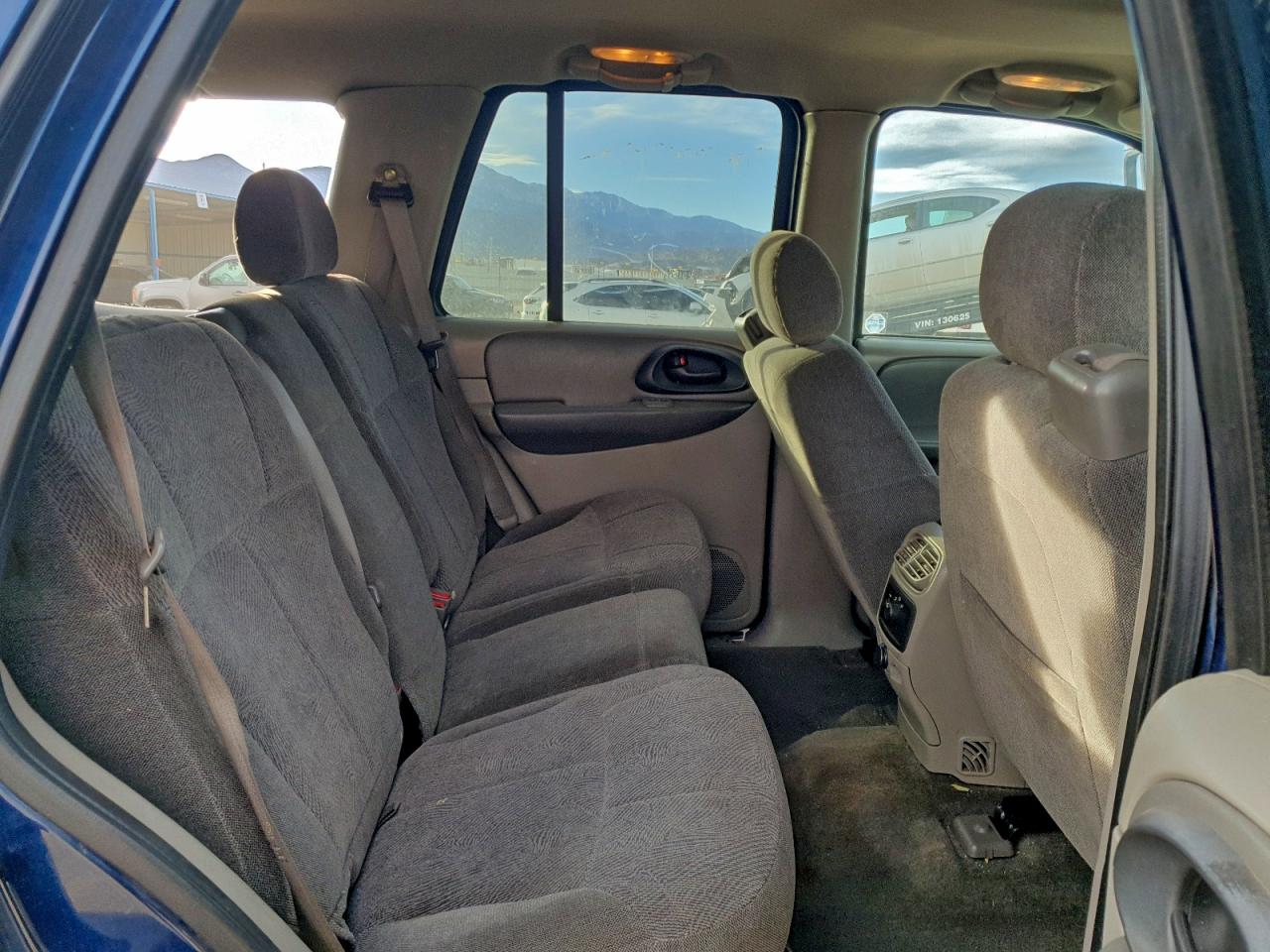 2004 CHEVROLET TRAILBLAZER LS photo 11