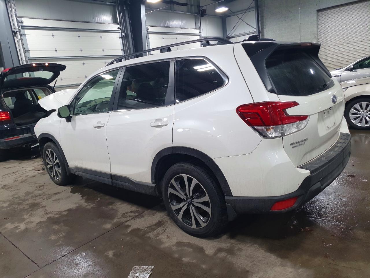 2024 SUBARU FORESTER LIMITED photo 2