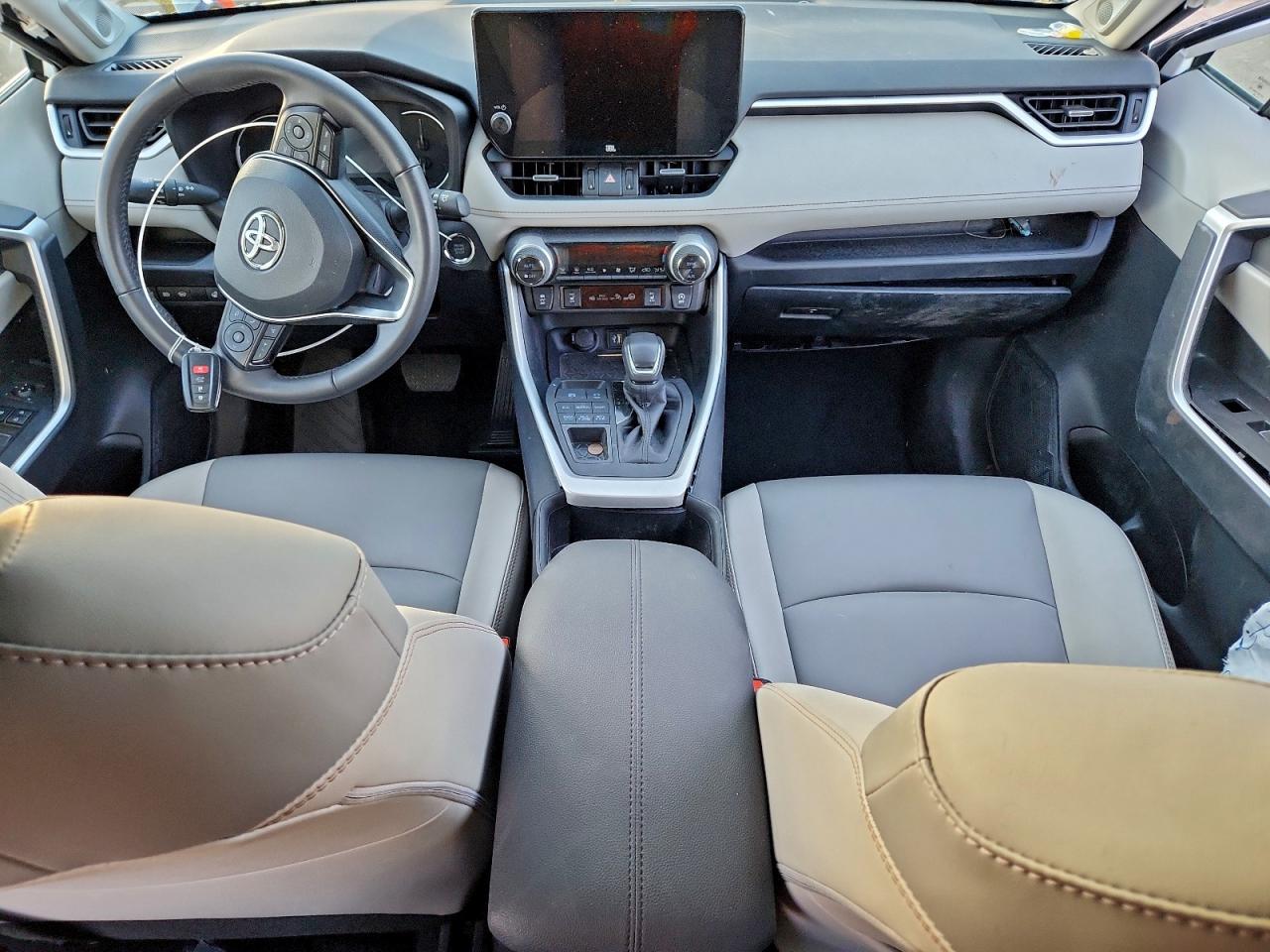 2024 TOYOTA RAV4 XLE PREMIUM photo 8