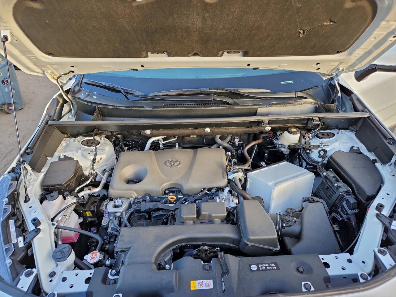 2024 TOYOTA RAV4 XLE PREMIUM photo 12
