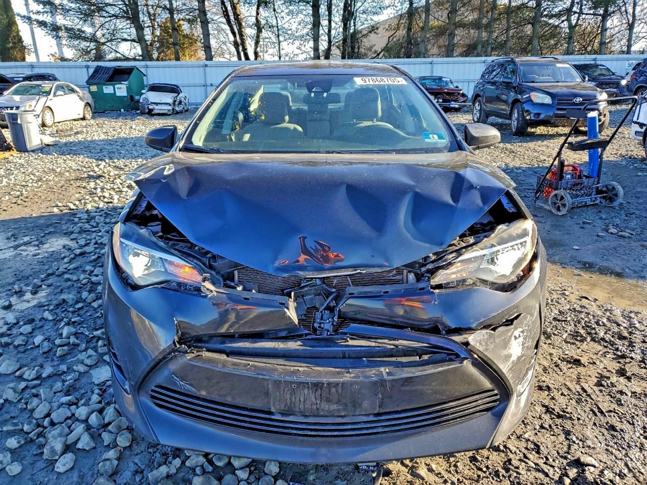 2018 TOYOTA COROLLA L photo 5