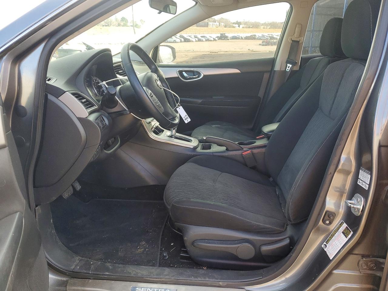 2015 NISSAN SENTRA S photo 7