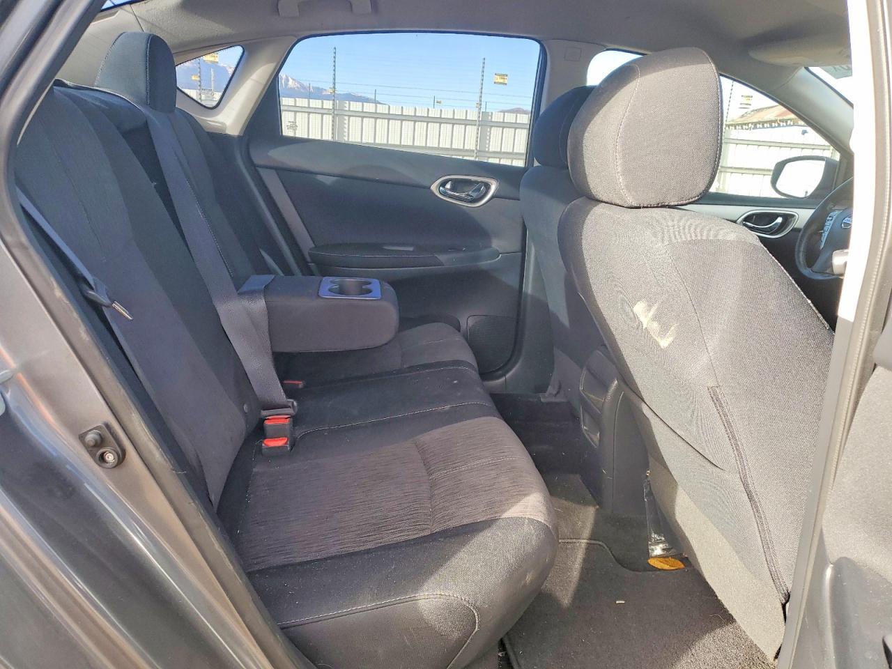2015 NISSAN SENTRA S photo 10