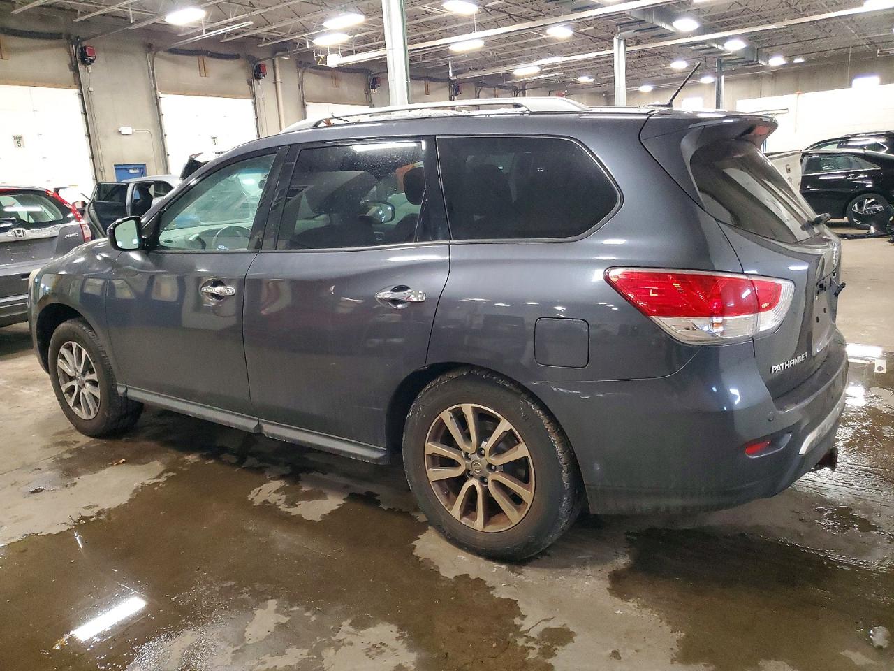 2013 NISSAN PATHFINDER S photo 3