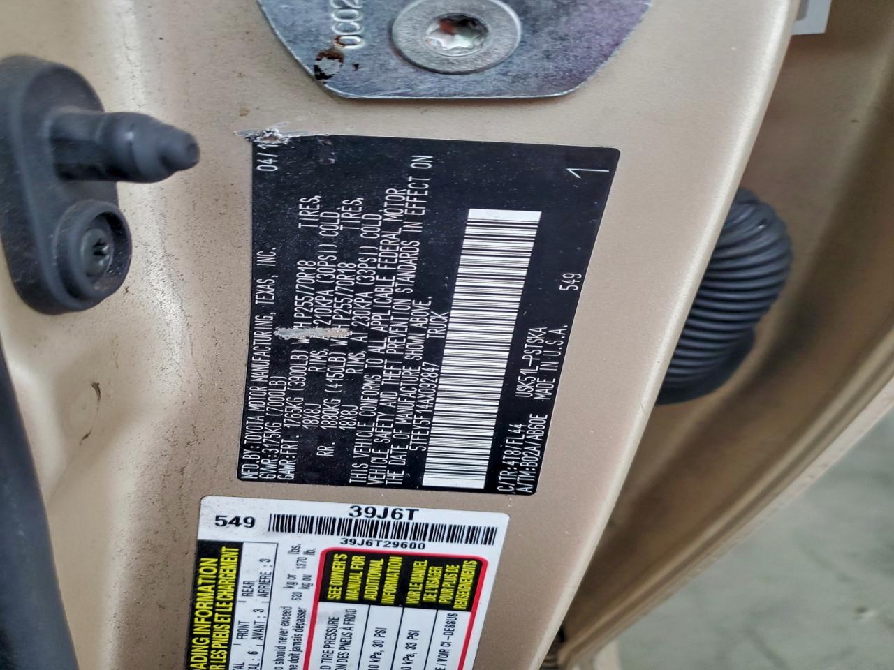 2010 TOYOTA TUNDRA CREWMAX SR5 photo 12