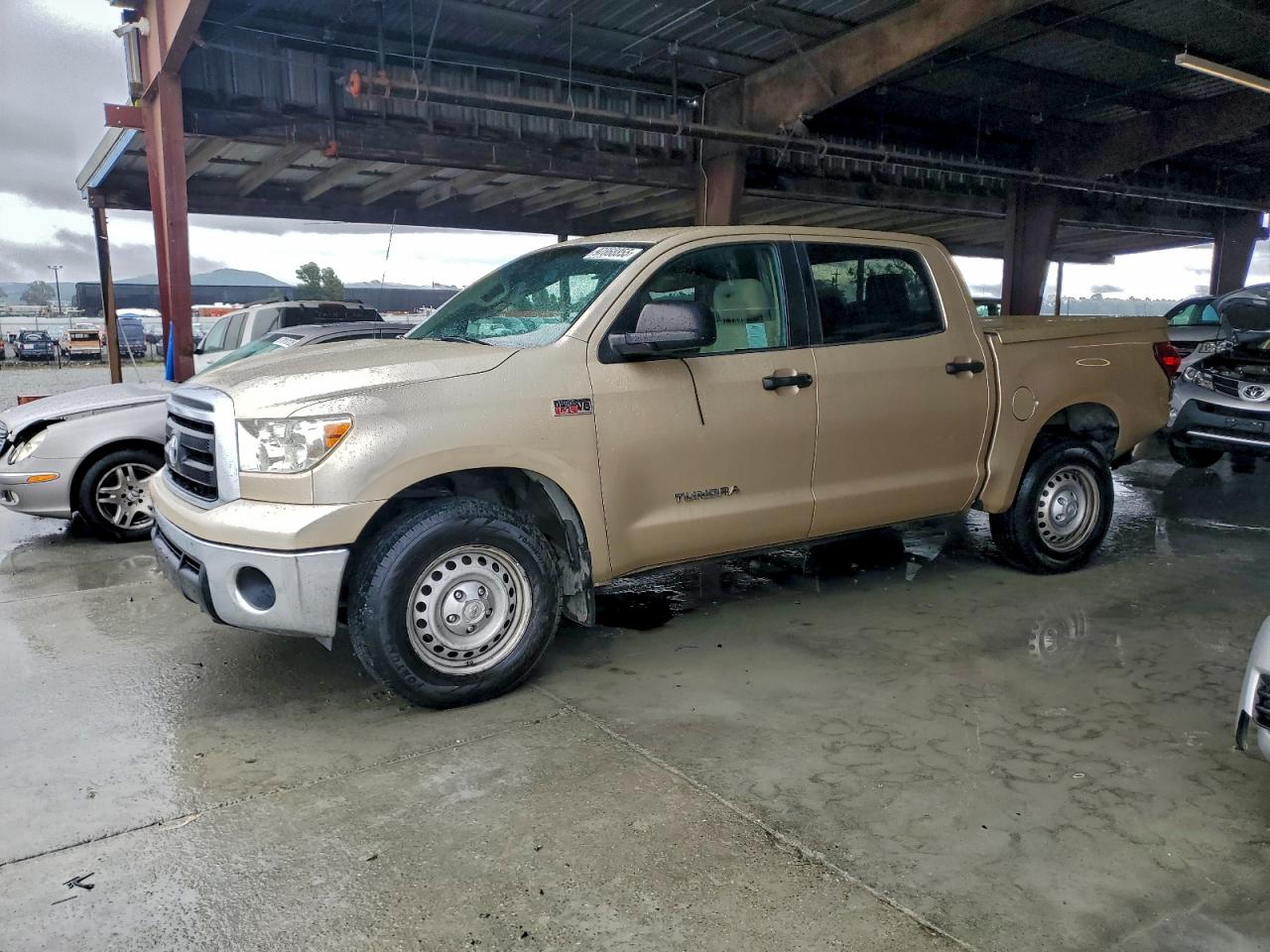 2010 TOYOTA TUNDRA