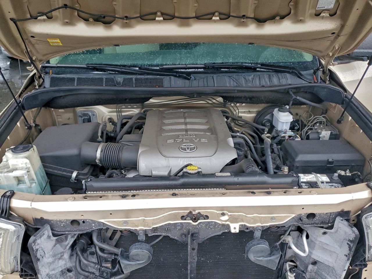 2010 TOYOTA TUNDRA CREWMAX SR5 photo 11