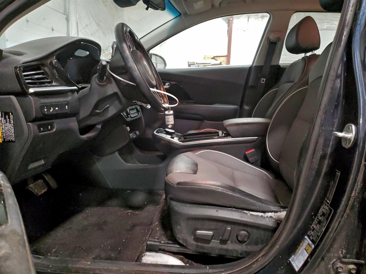 2020 KIA NIRO EX photo 7