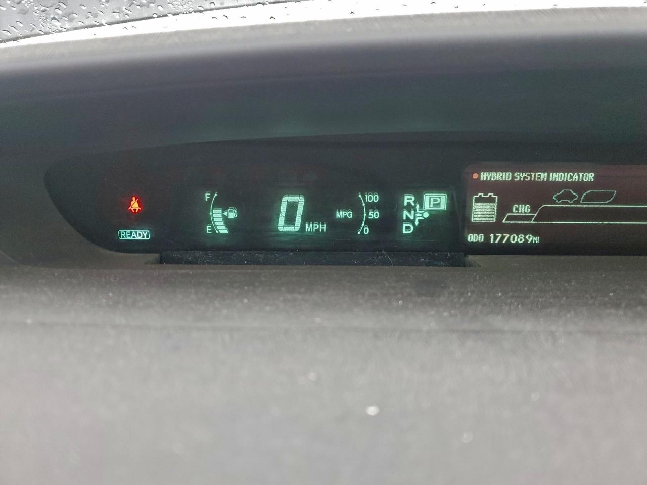 2013 TOYOTA PRIUS photo 9