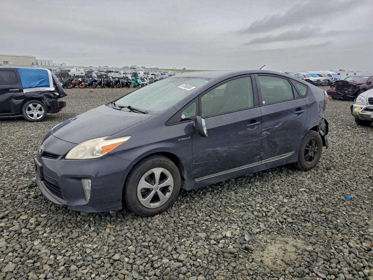 2013 TOYOTA PRIUS