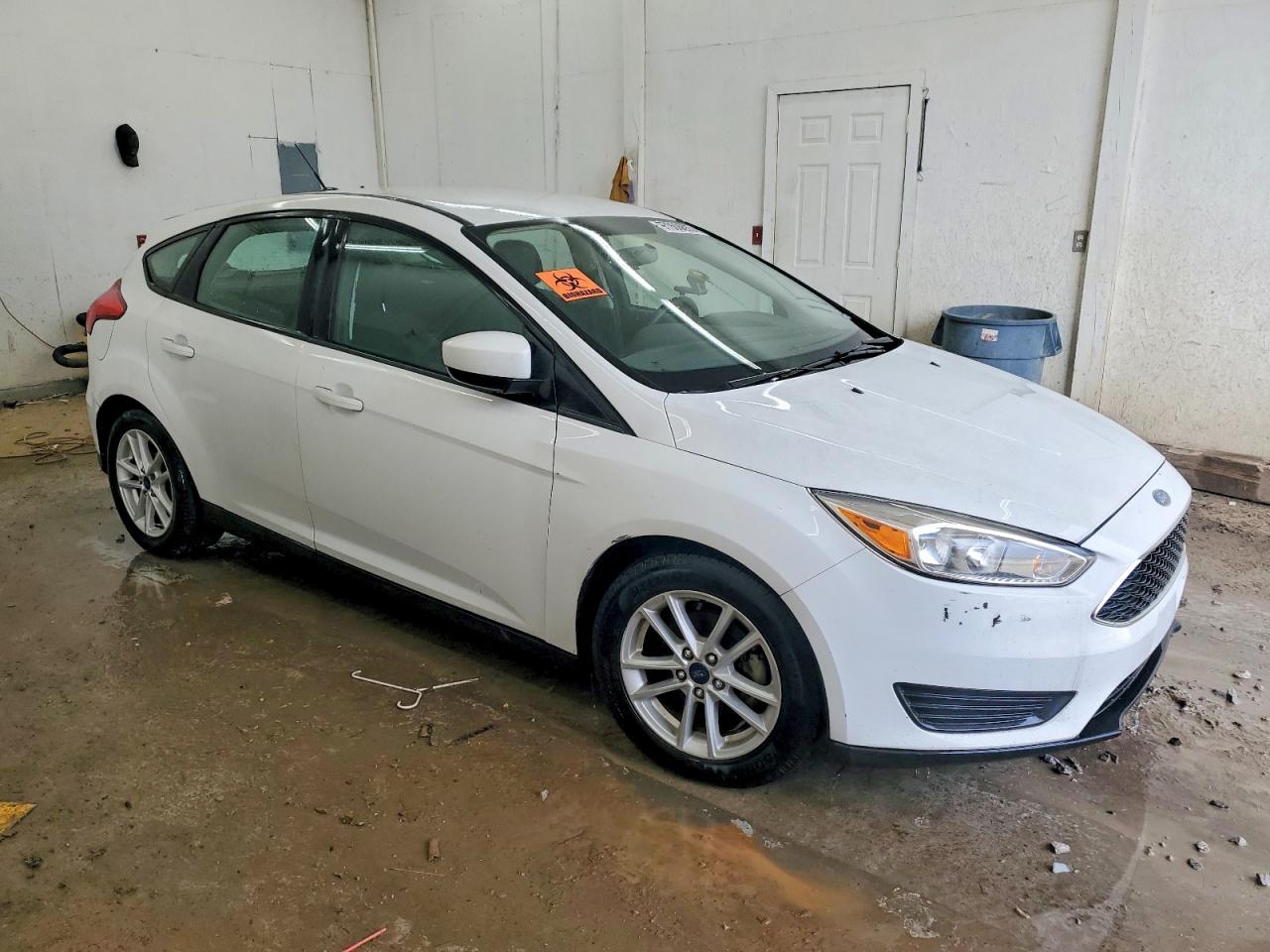 2018 FORD FOCUS SE photo 4