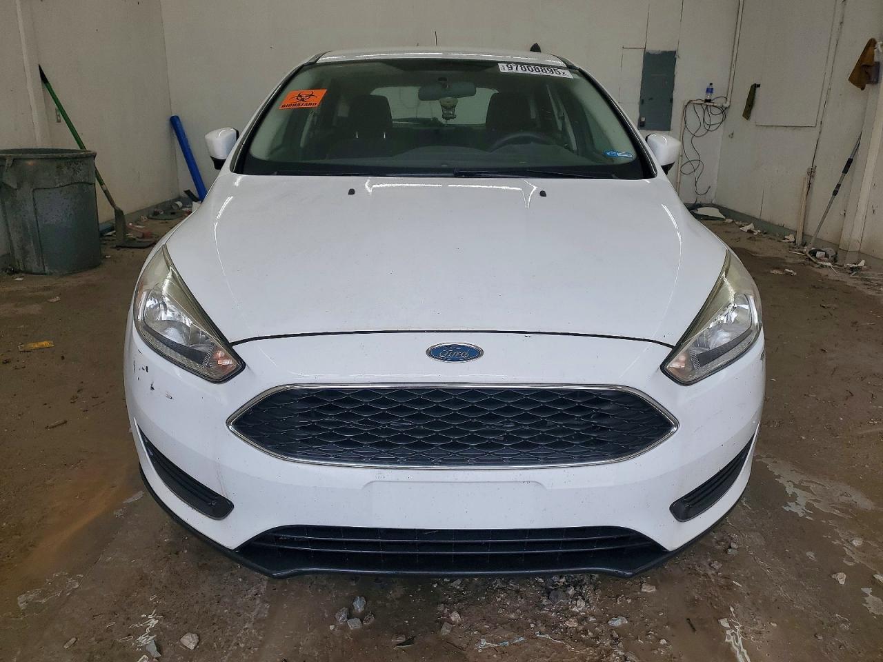 2018 FORD FOCUS SE photo 5