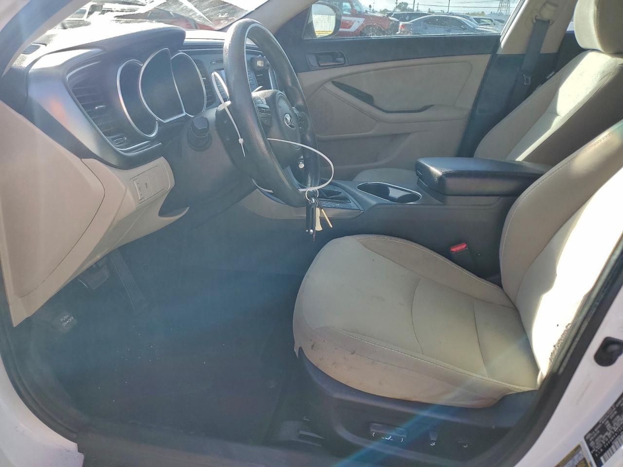 2014 KIA OPTIMA LX photo 7