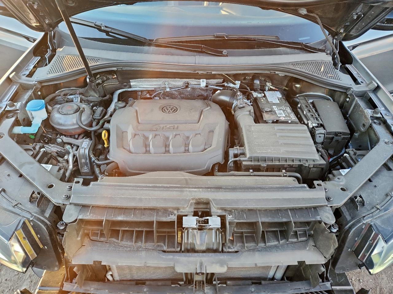 2024 VOLKSWAGEN TIGUAN SE R-LINE BLACK photo 12