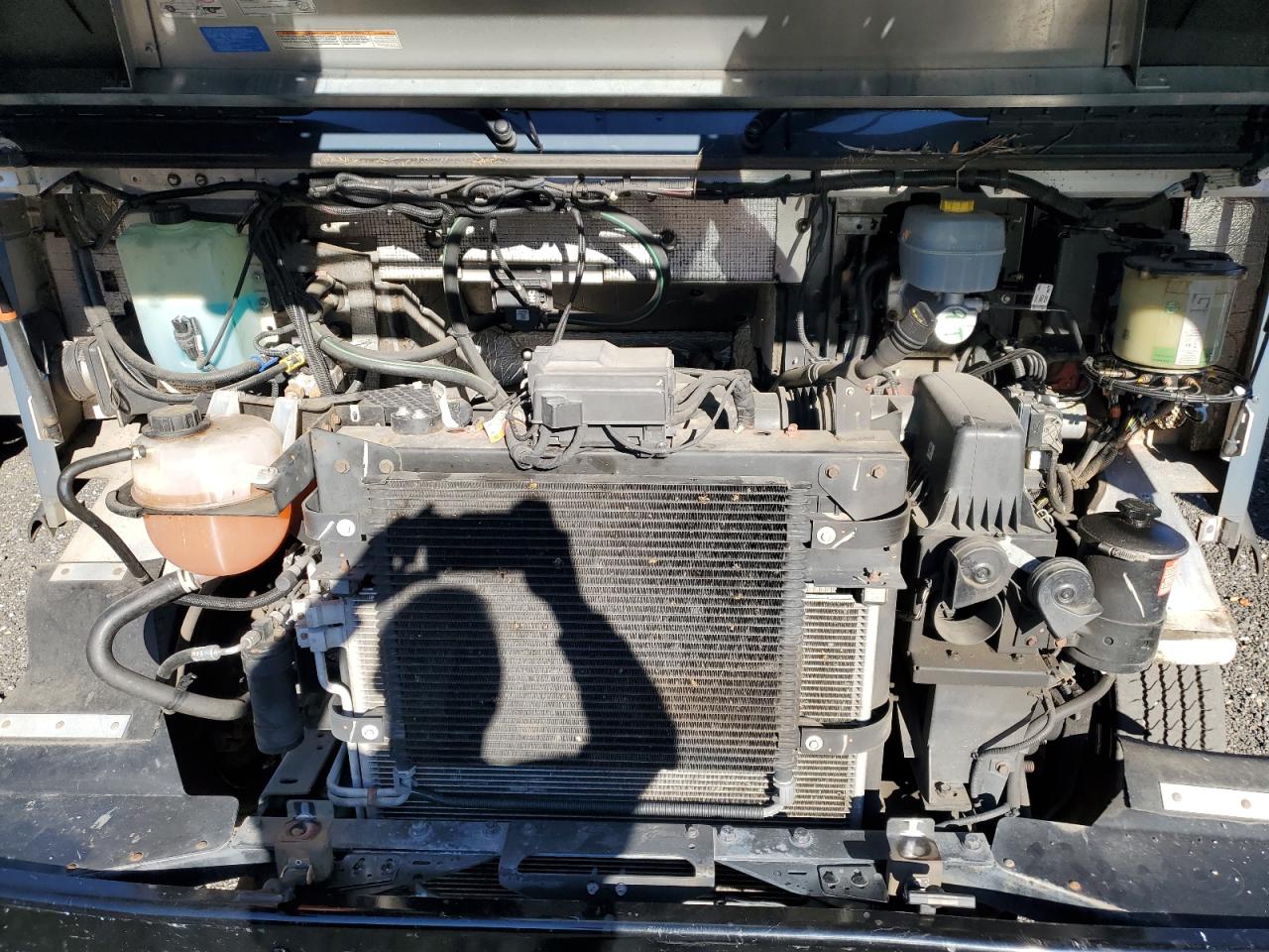 2021 FORD F59 - DELIVERY VAN photo 23