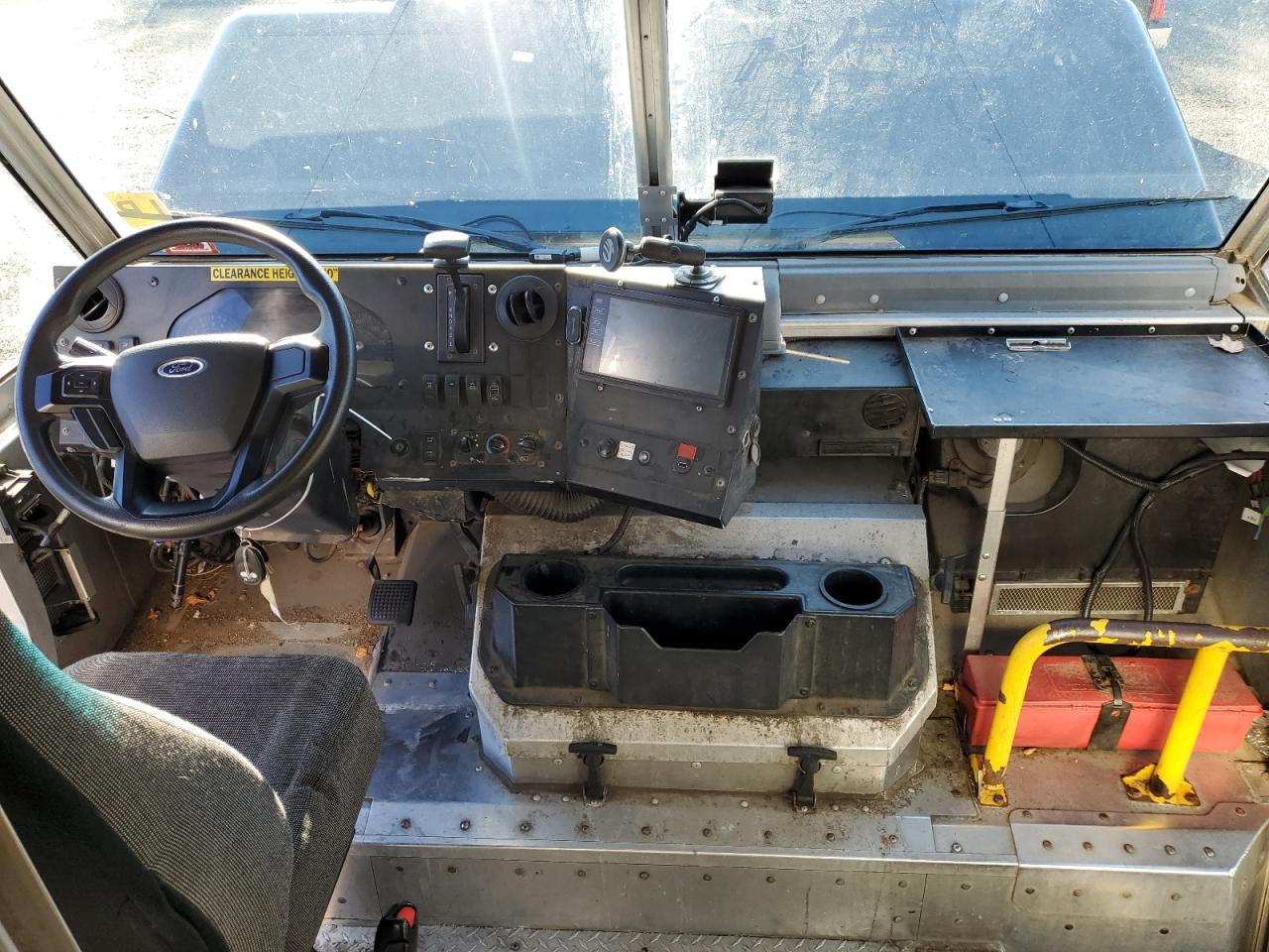 2021 FORD F59 - DELIVERY VAN photo 15