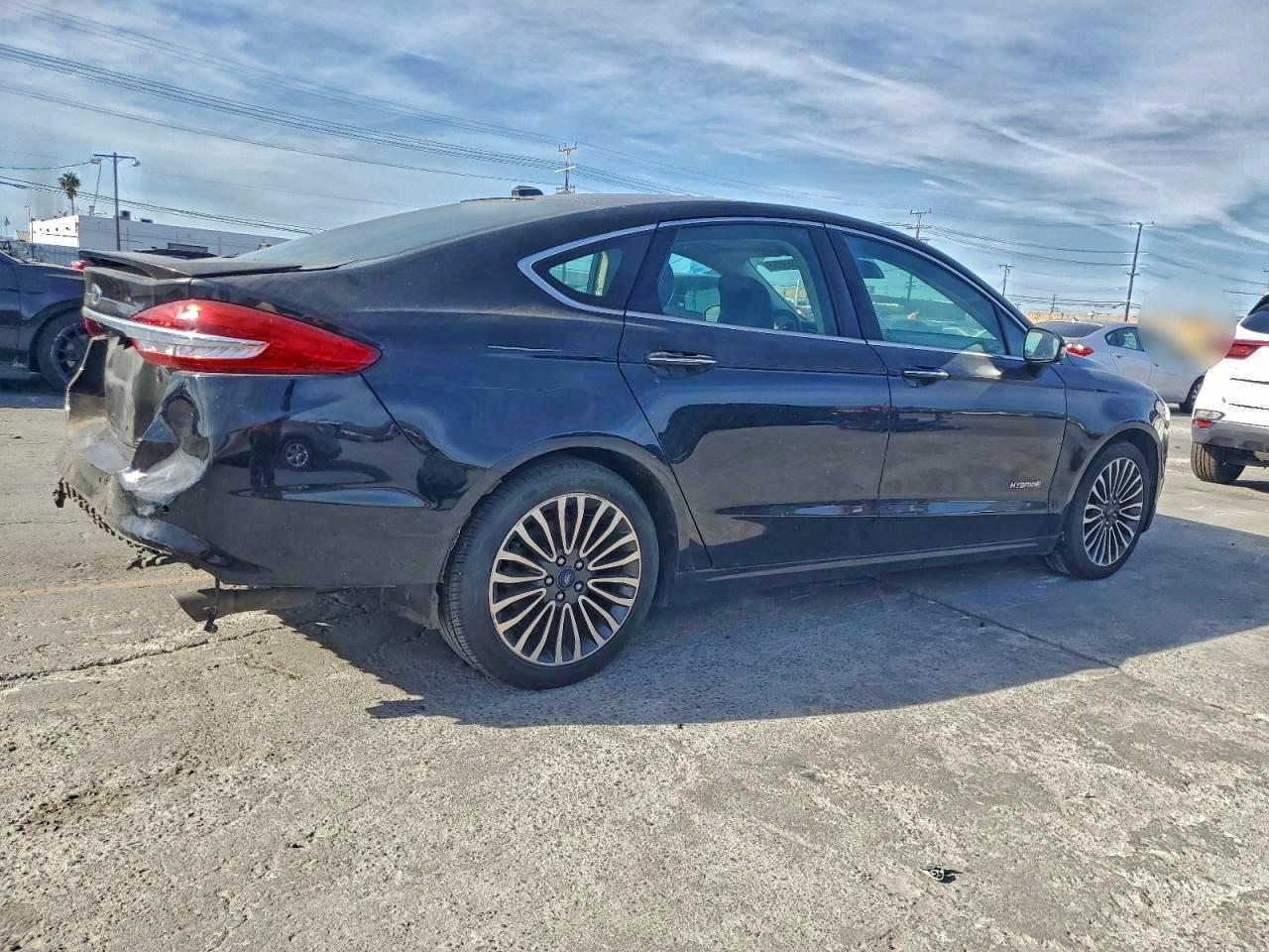 2018 FORD FUSION TITANIUM/PLATINUM HEV photo 5