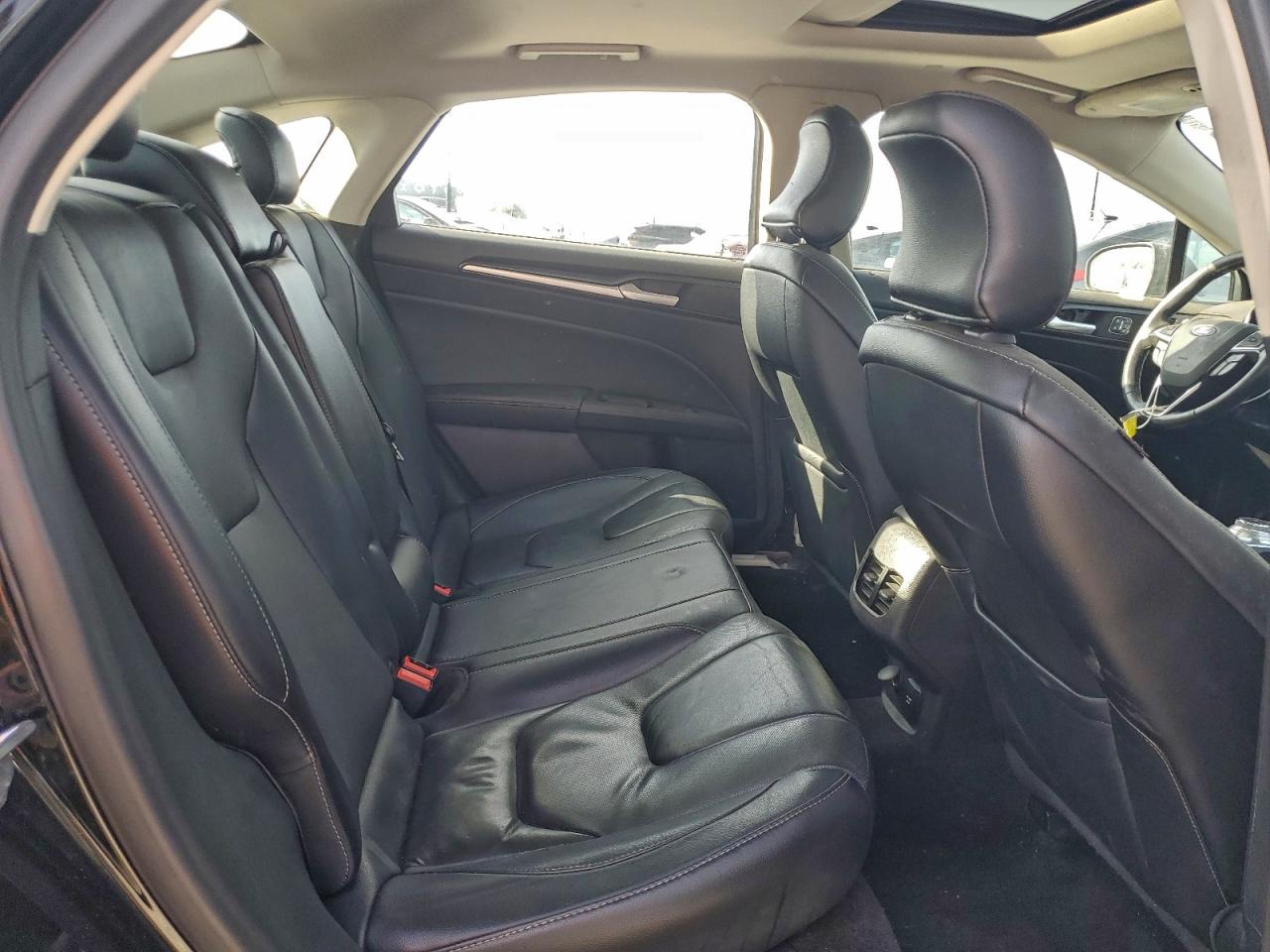 2018 FORD FUSION TITANIUM/PLATINUM HEV photo 19