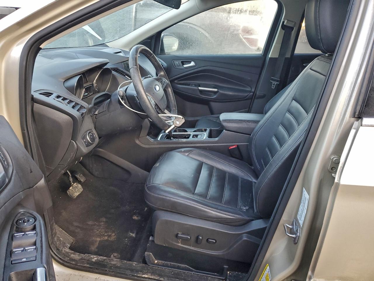 2017 FORD ESCAPE SE photo 13