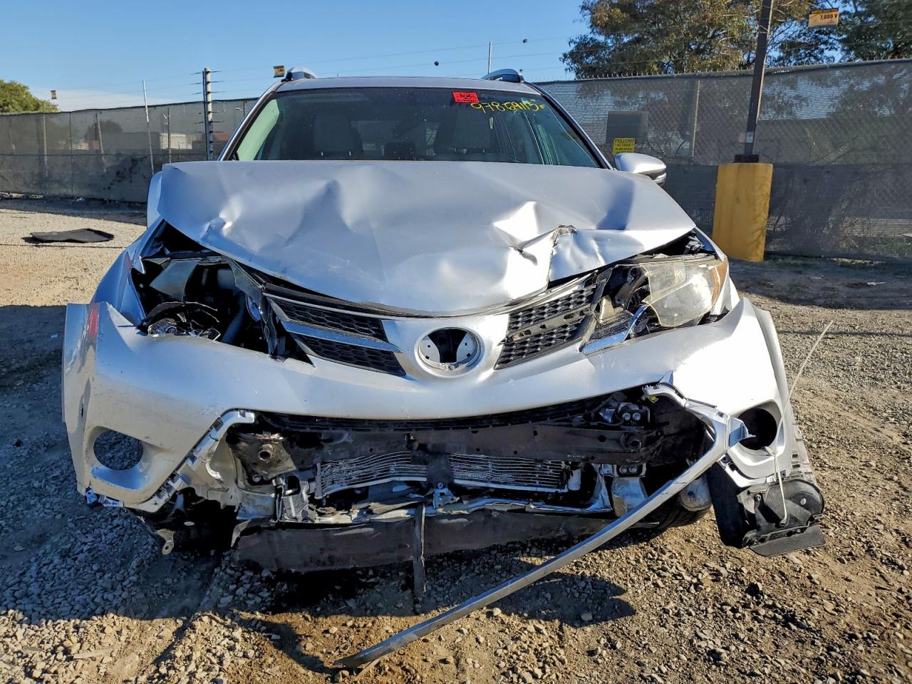2013 TOYOTA RAV4 XLE photo 5