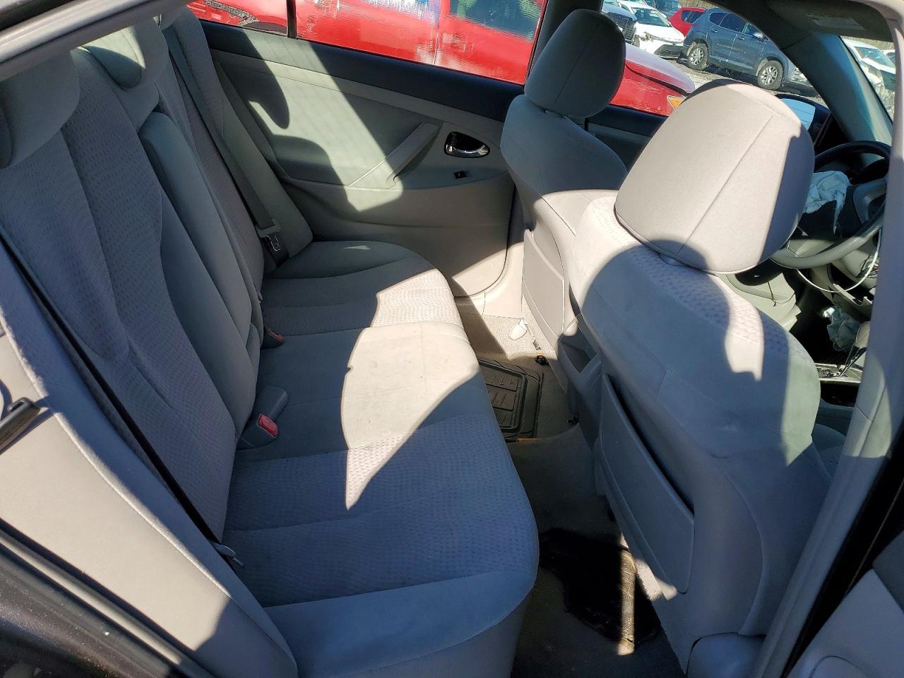 2011 TOYOTA CAMRY BASE photo 10