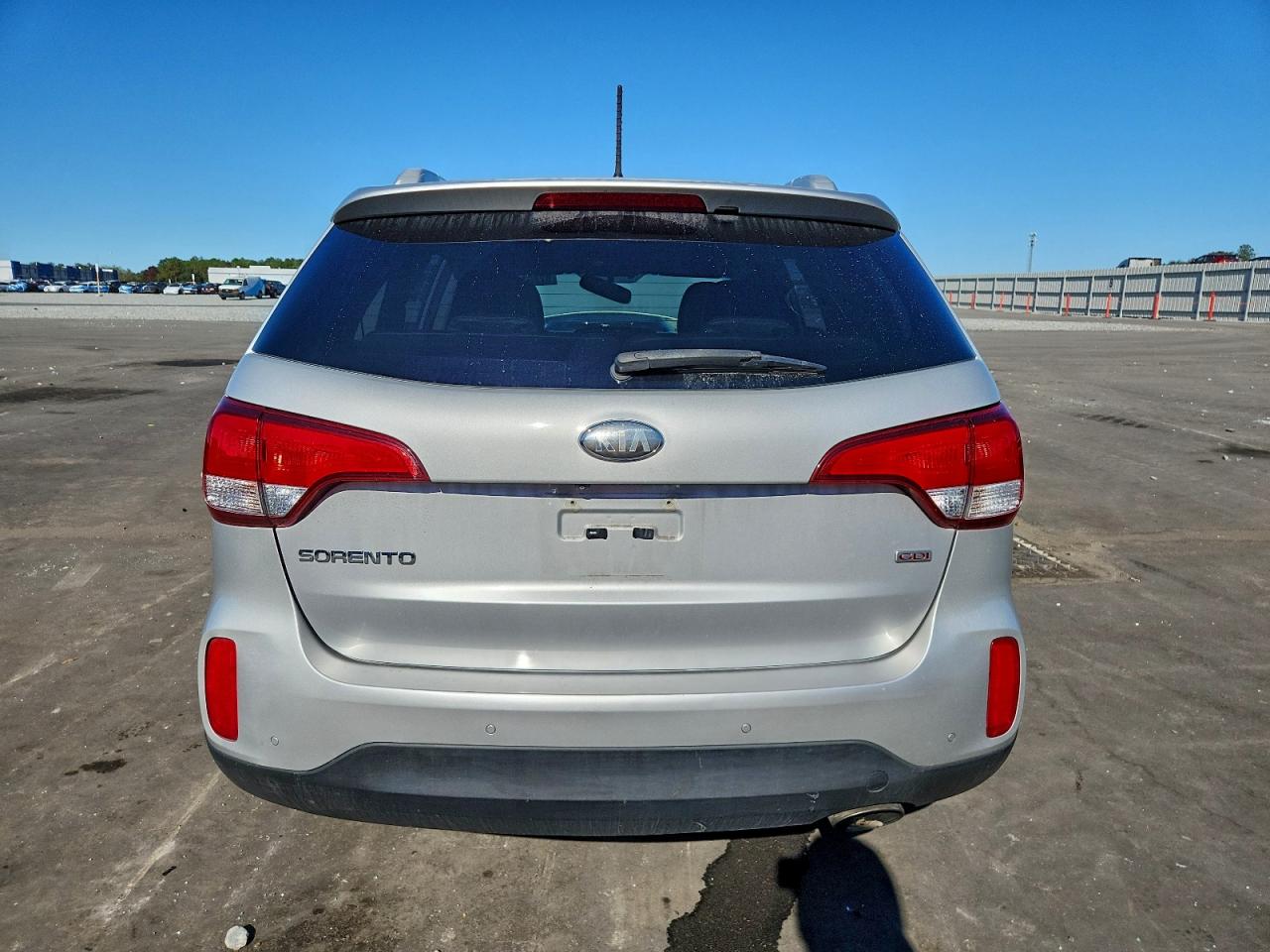 2014 KIA SORENTO photo 6
