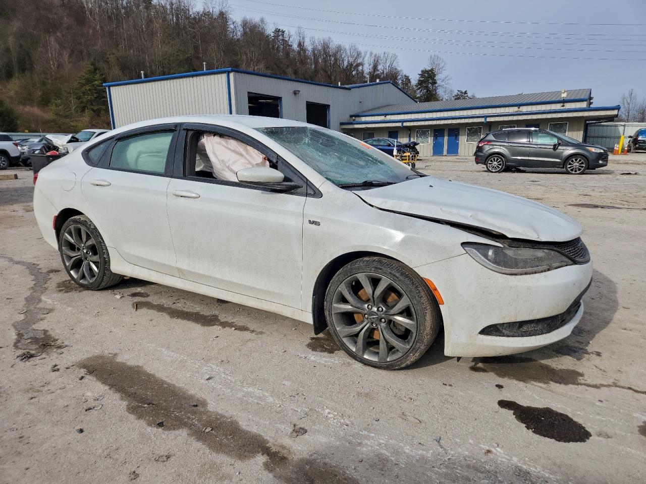 2016 CHRYSLER 200 S photo 4