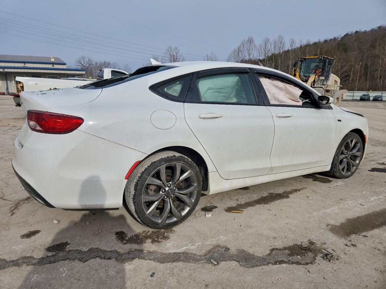 2016 CHRYSLER 200 S photo 3