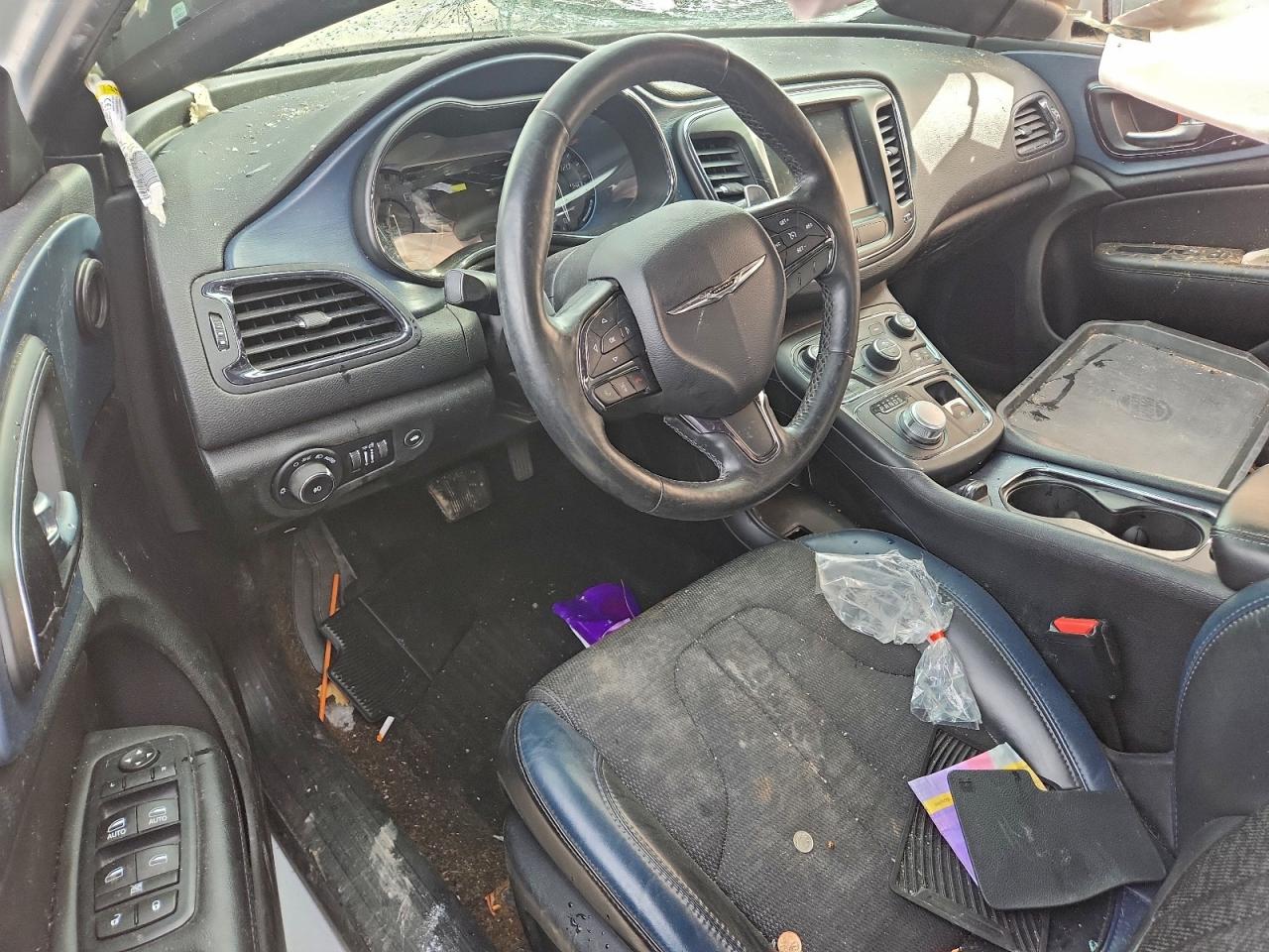 2016 CHRYSLER 200 S photo 8